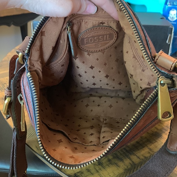 Fossil brown leather crossbody purse - Picture 2 of 6